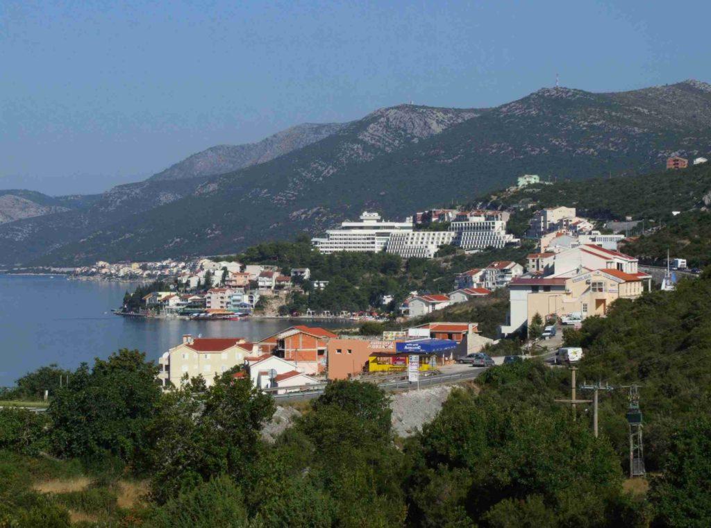 NOVE MJERE/ Ako hoćete u Neum morate platiti 5 ili 10 KM za dezinfekciju vozila