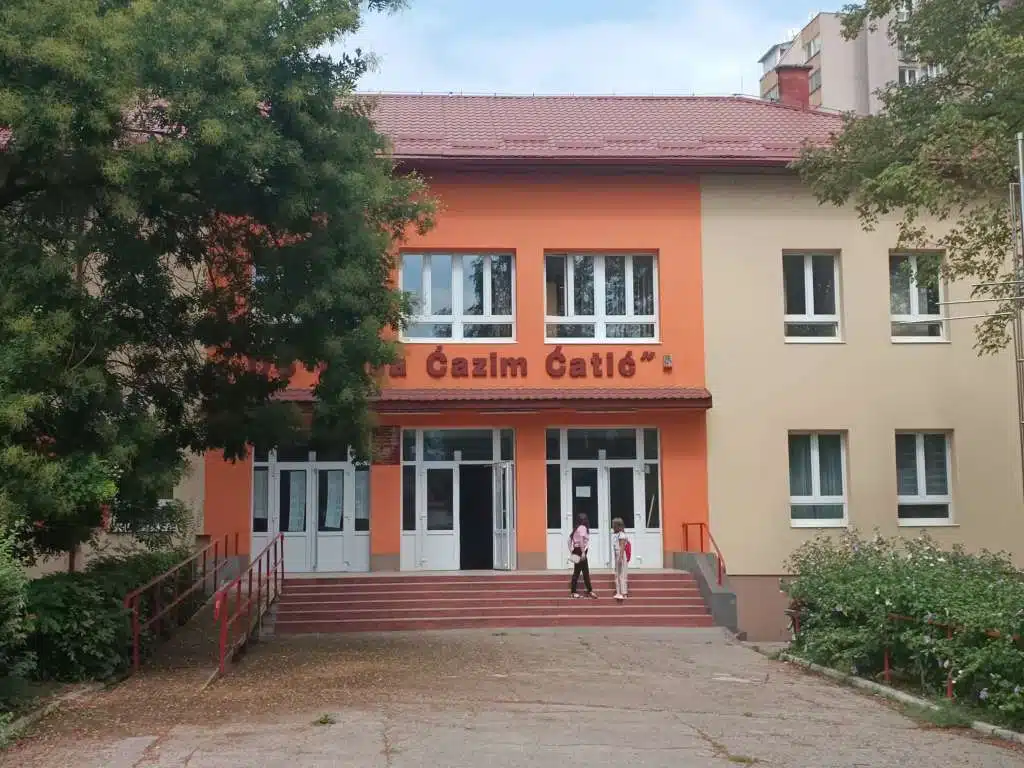 Počinje zimski raspust za učenike osnovnih i srednjih škola u ZDK-u