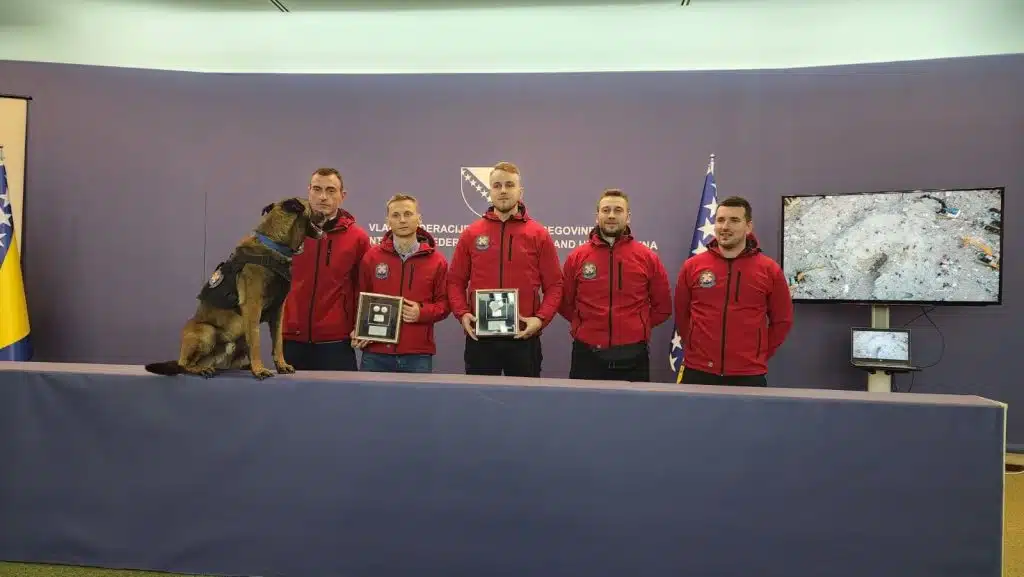 (FOTO) Članovi i K-9 tim GSS-a stanica Zenica na prijemu u Vladi FBiH