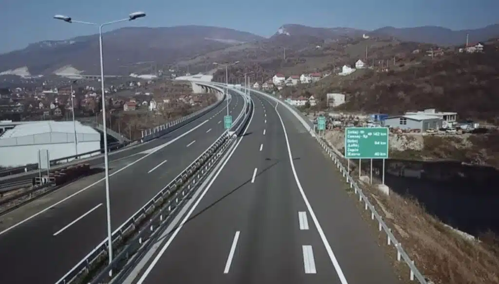 BIHAMK/ I dalje zatvorena Zenička zaobilaznica na A-1 u oba smjera zbog radova na sanaciji klizišta