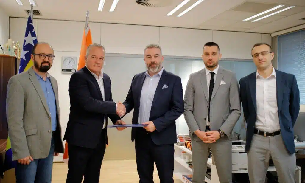 Svi tuneli na autocesti A1 pokriveni mobilnom mrežom