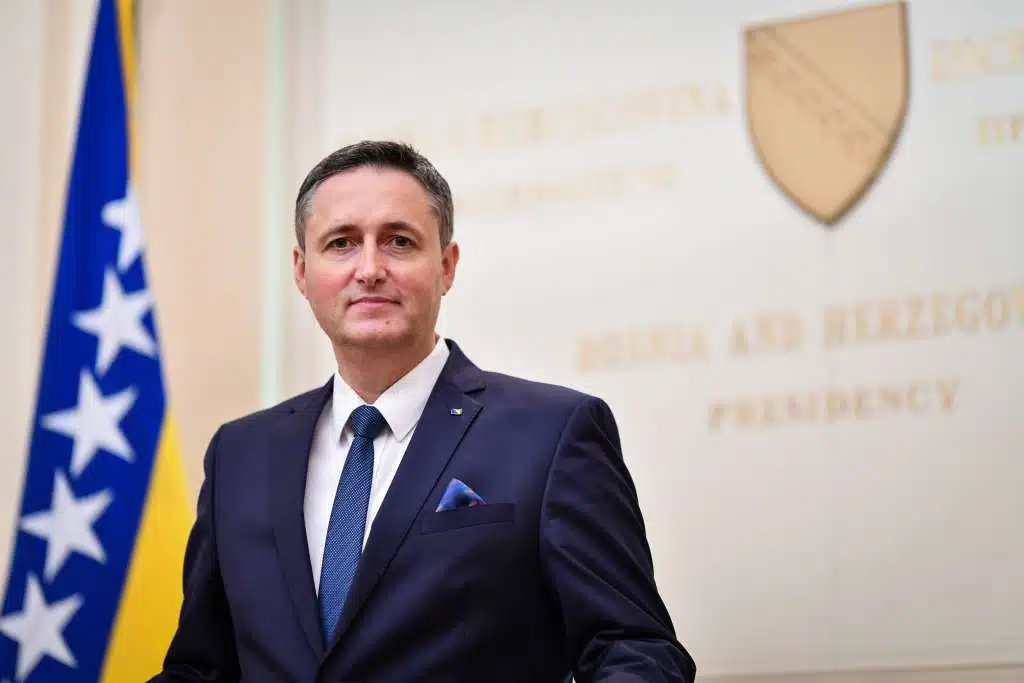 Pokrenute aktivnosti u vezi s razrješenjem ambasadora Skake