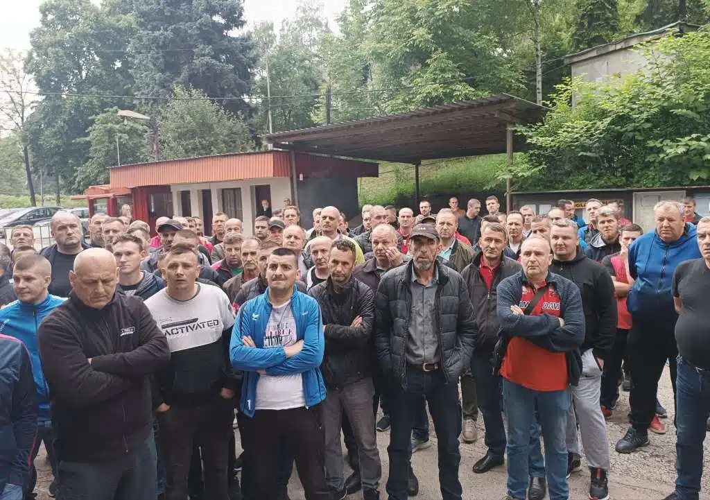 Rudari se okupili ispred zgrade RMU Zenica, direktor Hukić podnio ostavku