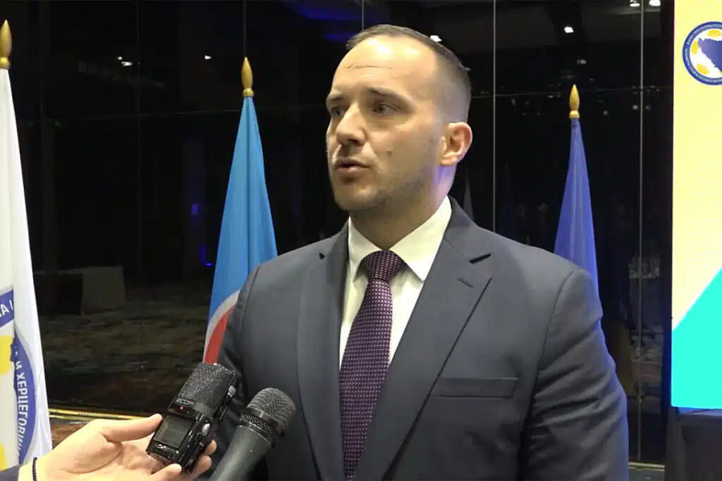 Zeljković najavio uvođenje VAR-a: Ovim fudbal podižemo na viši nivo