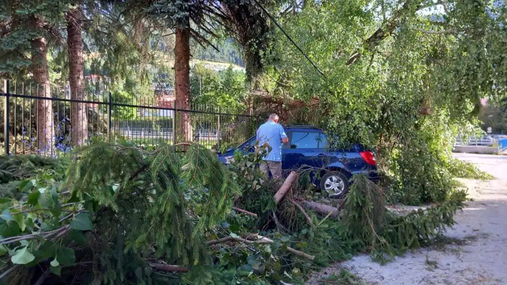 Štete od nevremena u Travniku procijenjene na nekoliko stotina hiljada KM