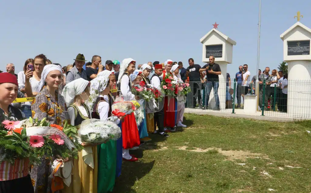 Jedan pohod, dva spomenika: Antifašisti iz BiH okupljaju se na Meokrnju