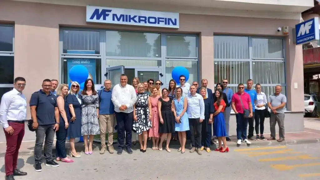 Mikrofin otvorio novu filijalu u Travniku i donirao Udruženju “Sreća za sve”