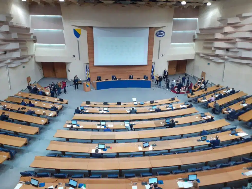 Predstavnički dom Parlamenta BiH razmatra imenovanje Amidžića za ministra finasija i trezora