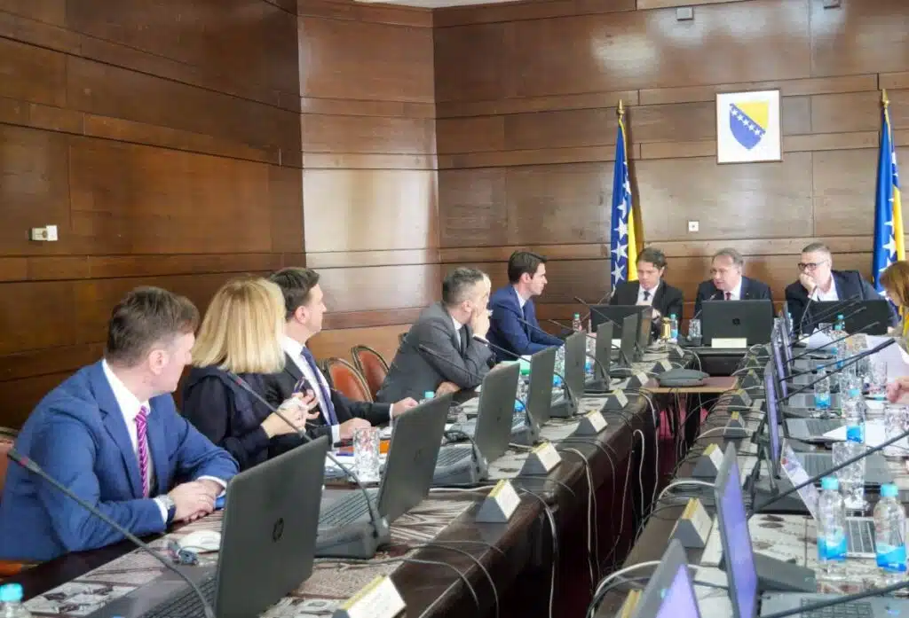 Vlada FBiH utvrdila Prijedlog zakona o ujednačavanju penzija ostvarenih po Zakonu o službi u OSBiH