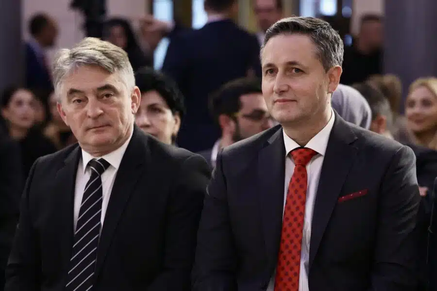 Denis Bećirović i Željko Komšić uputili u proceduru državni zakon o imovini