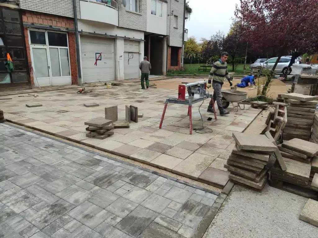 Radovi na uređenju u ulici Petra Svačića u Vitezu