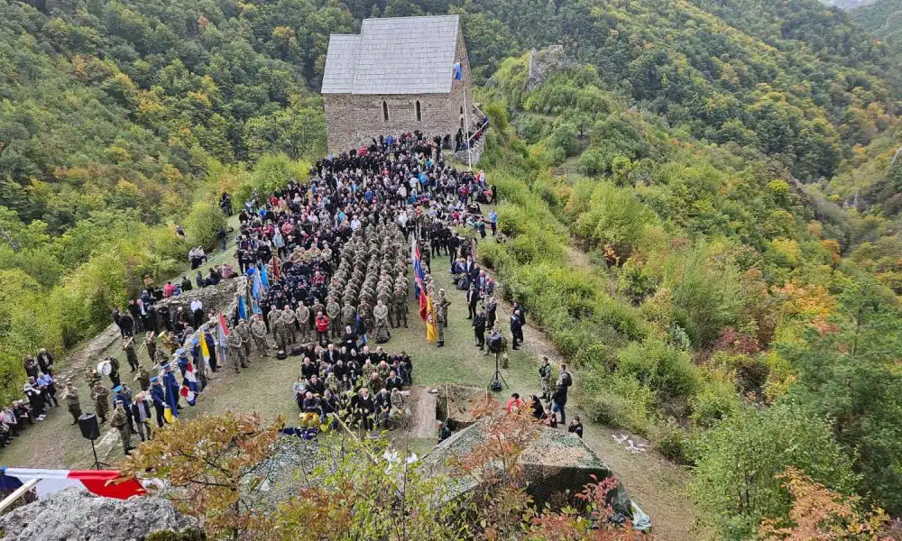 BOBOVAC: Nadbiskup Vukšić predvodio misno slavlje za Domovinu
