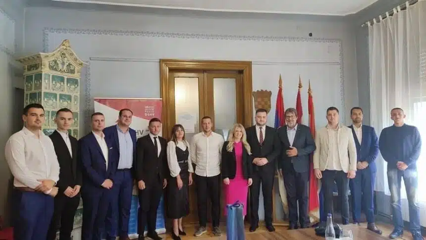 Mladež HDZ BiH ŽSB u posjeti Mladeži DSHV-a