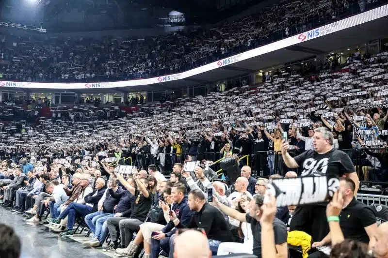 Navijači Partizana bijesni zbog ulaznica