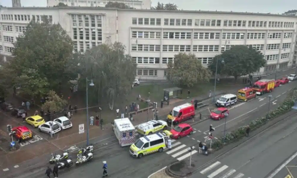 Upao u školu, vikao ‘Allahu Akbar’ i ubio jednu osobu – TNTportal.ba