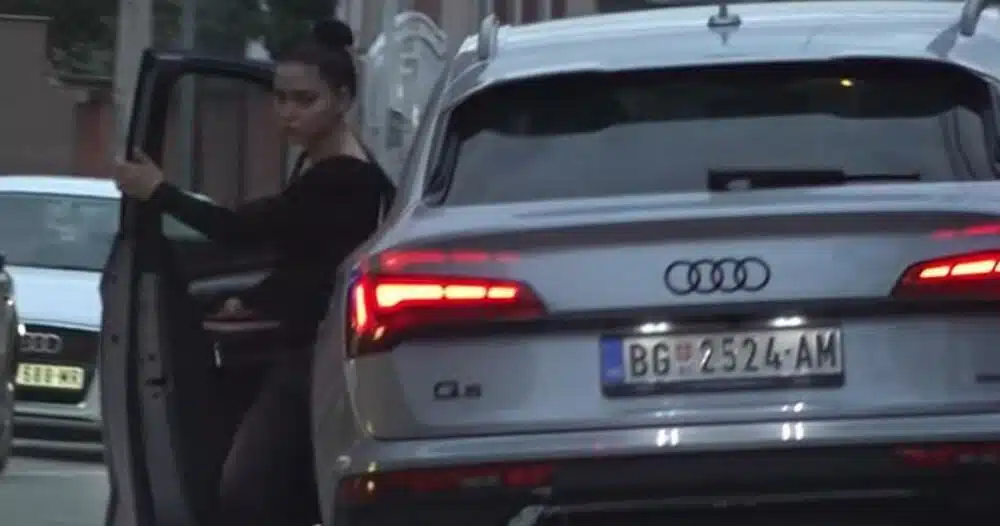 SNIMAK ALEKSANDRE MLADENOVIĆ U NOĆI KADA JE PRIJAVILA BIVŠEG: Sve je bilo lakše kad je stigla policija