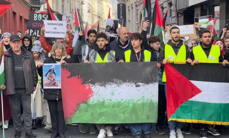 Protestna šetnja: Sarajevom odjekuje “Free, free Palestine”