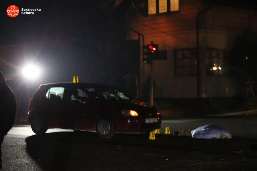 Video-foto/ Ponovo grozne scene u glavnoj gradu, stariji pješak poginuo u udesu na Bistriku