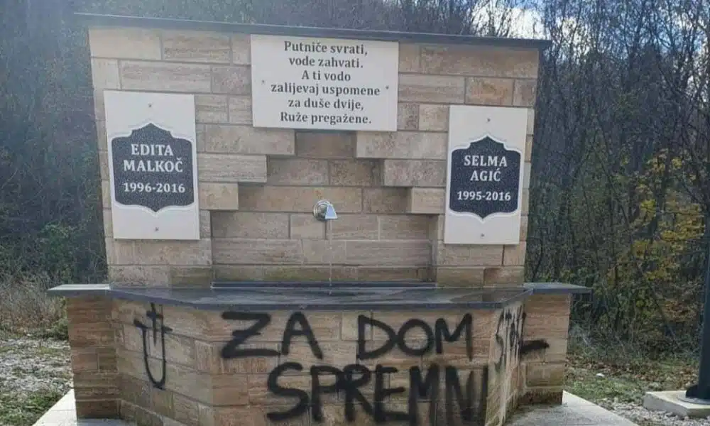 ZA SVAKU OSUDU: Na hajr-česmi na Rostovu osvanulo slovo U i natpis “Za dom spremni”