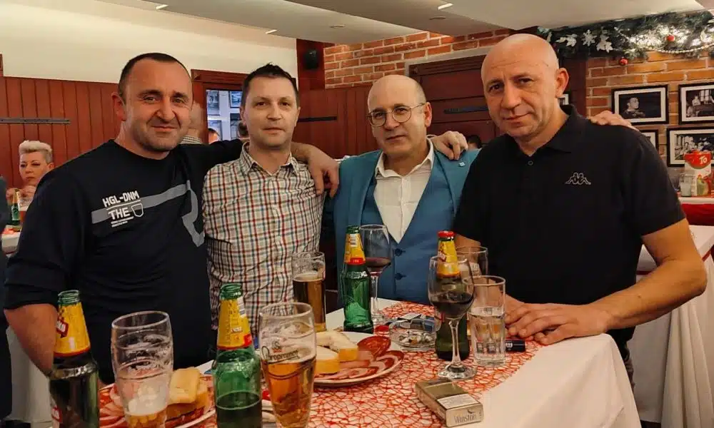 NASTALI U TIJEKU RATA: Kazalište Travnik u Jankovićima proslavilo 30-ti rođendan (FOTO)