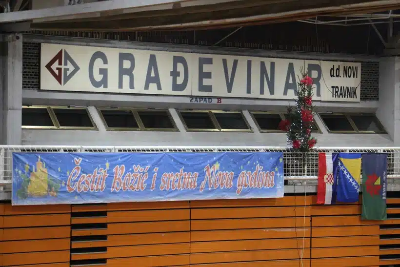 Božićni turnir Novi Travnik: Frizerski salon “Nijaz” jedva stigao do pobjede