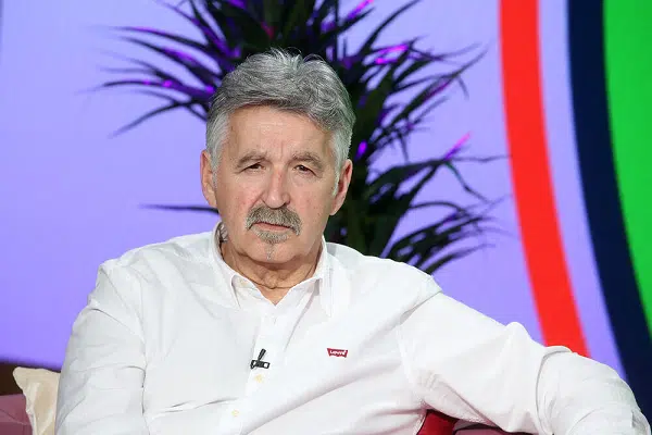 “Ja sam domaćin, streljam očima” Ovako se slavi Božić u domu Dragana Stojkovića Bosanca