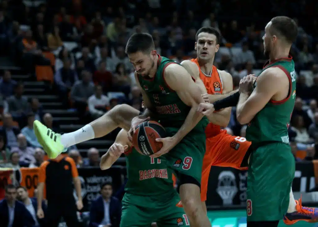 Barcelona rutinski do pobjede, Ivanović bolji u španjolskom derbiju nakon preokreta, uz odličnu partiju Marinkovića (VIDEO)