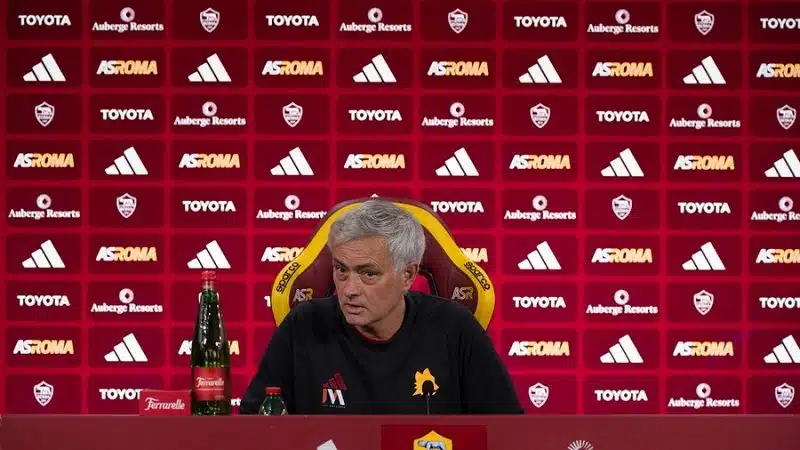 LJUBAV PREKINUTA? Mourinho je na svoj način otkrio što se događa sa ‘zaboravljenom’ zvijezdom Rome