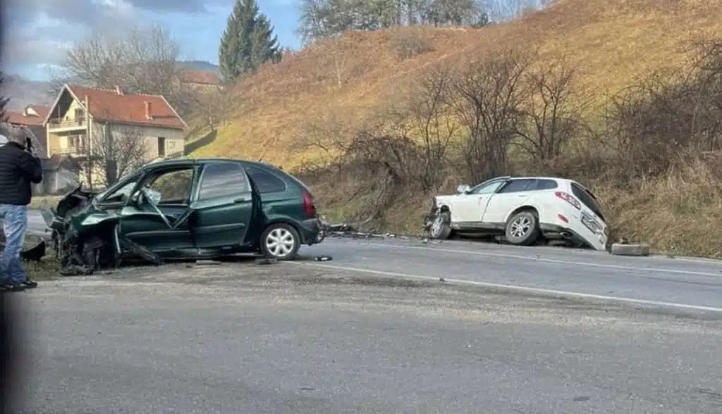 Pet osoba povrijeđeno u dvije teške prometne nesreće u Središnjoj Bosni