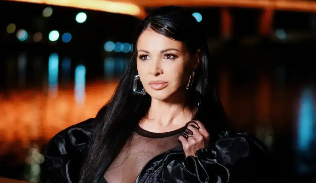 TINA IVANOVIĆ POVADILA SILIKONE: Na pragu šeste decenije pokazala stvarno stanje stvari