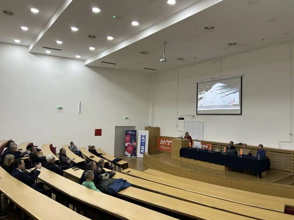 U Zenici održana panel diskusija “Na marginama izazova”