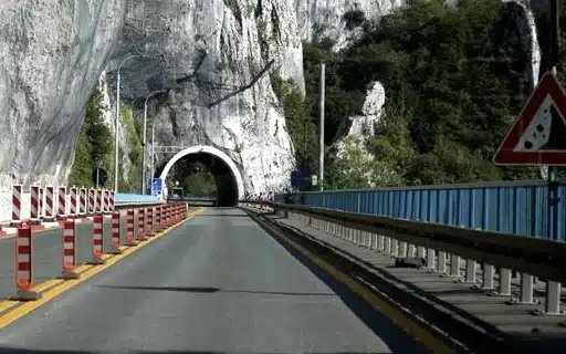 UŽAS: U autu bh. registracijskih oznaka dvije osobe poginule, a dvije ozlijeđene na izlazu iz tunela Učka