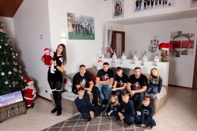 NJIMA JE POKLON STIGAO MALO PRIJE DJEDA MRAZA: Nakon osam sinova na svijet došla Mila