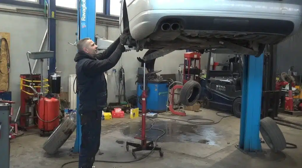 Danas se obilježava dan vozača i automehaničara
