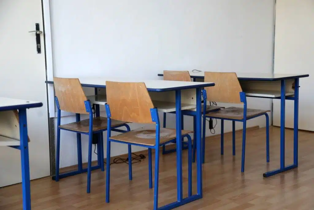 KS: Krajem januara štrajk upozorenja u svim osnovnim školama i vrtićima