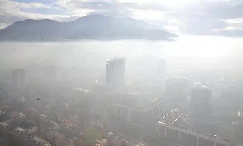 Kanton Sarajevo zatražio inspekciju: Povišene vrijednosti sumpor dioksida u zraku, hronični bolesnici ne trebaju boraviti vani