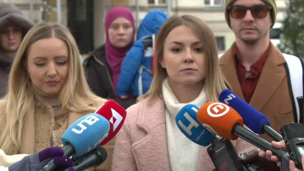 Mladi nezadovoljni subvencijom za stanove najavili proteste: “Premijeru, obmanuli ste nas”