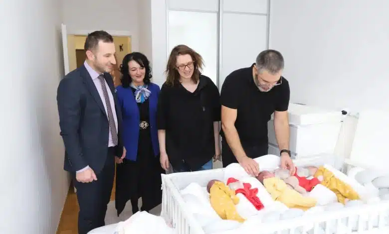 Općina Novi Grad u 2024. planirala podršku svim porodicama sa troje djece