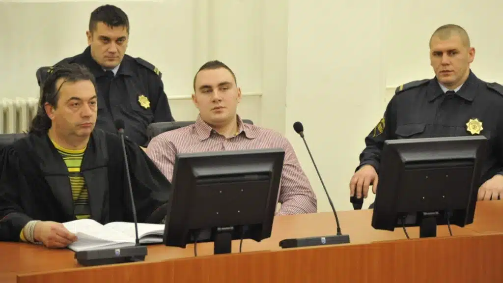 Ponovo uhapšen Admir Lekić: Opet pretukao bivšu djevojku, pa na Mojmilu zapalio vozilo njenog oca