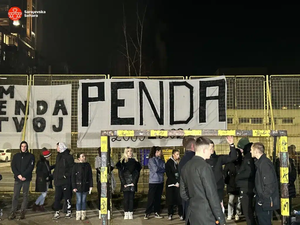 Sarajlije oplakuju još jedan prerano ugašen život: Održano mirno okupljanje zbog ubijenog Farisa Pendeka