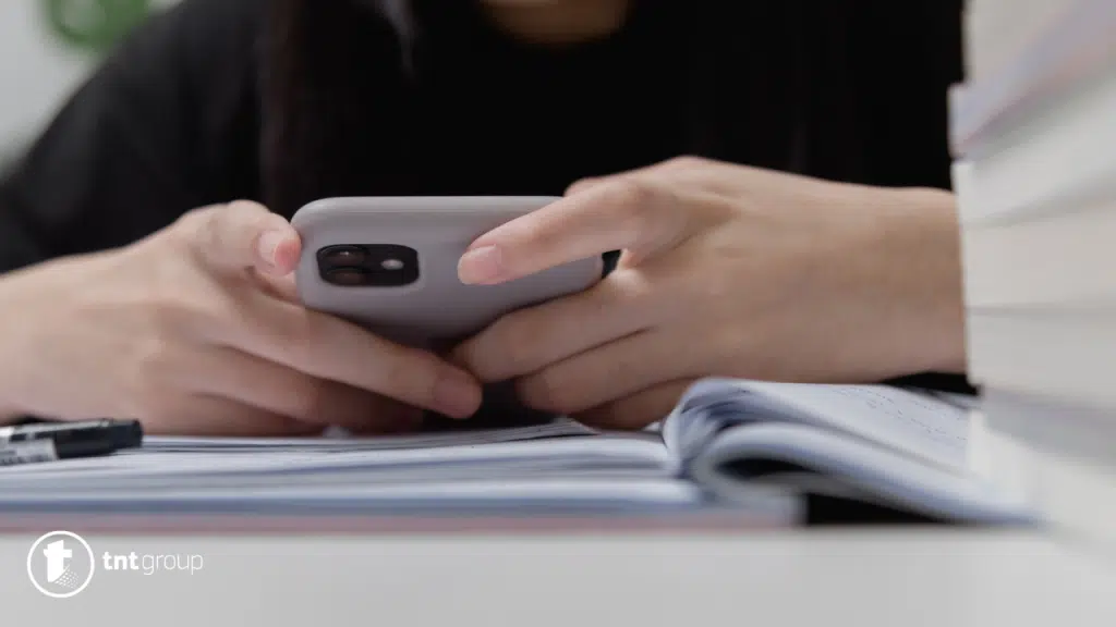U nekim školama u TK-u zabranjena upotreba mobitela