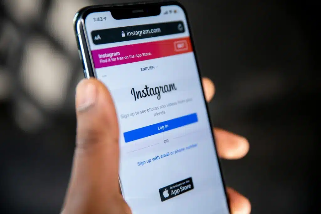 RIJEŠENA DILEMA Da li neko zna kada napravite skrinšot Instagram storija ili poruke?