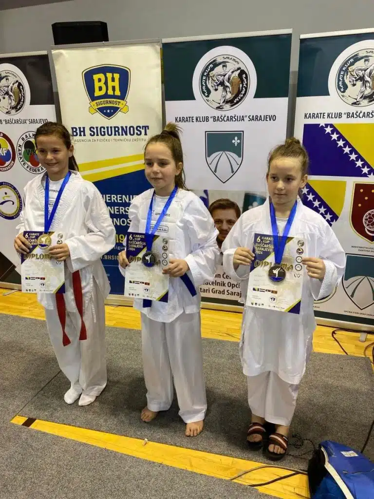 12 medalja za Karate klub “Mladost” Vitez na „6. Baščaršija karate kupu“