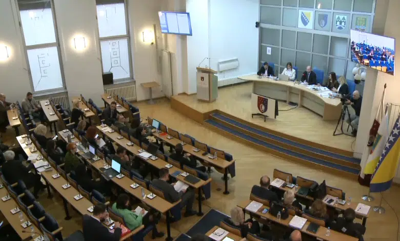 DNEVNIK TVSA/Na sjednici Skupštine KS aktualizirana tema ljekarskih pregleda policijskih službenika