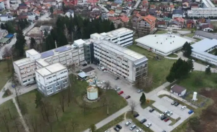 EVO ŠTA SE DESILO UČENICI KOJA JE PALA S PROZORA ŠKOLE – TNTportal.ba