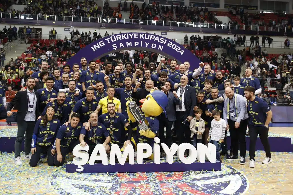 Gudurićev Fener osvojio je Kup pobjedom u finalu “Eurolige”.