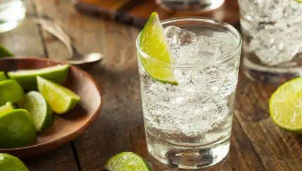 MOŽE PROUZROKOVATI DUGOTRAJNO OŠTEĆENJE Kako alkohol utiče na jetru