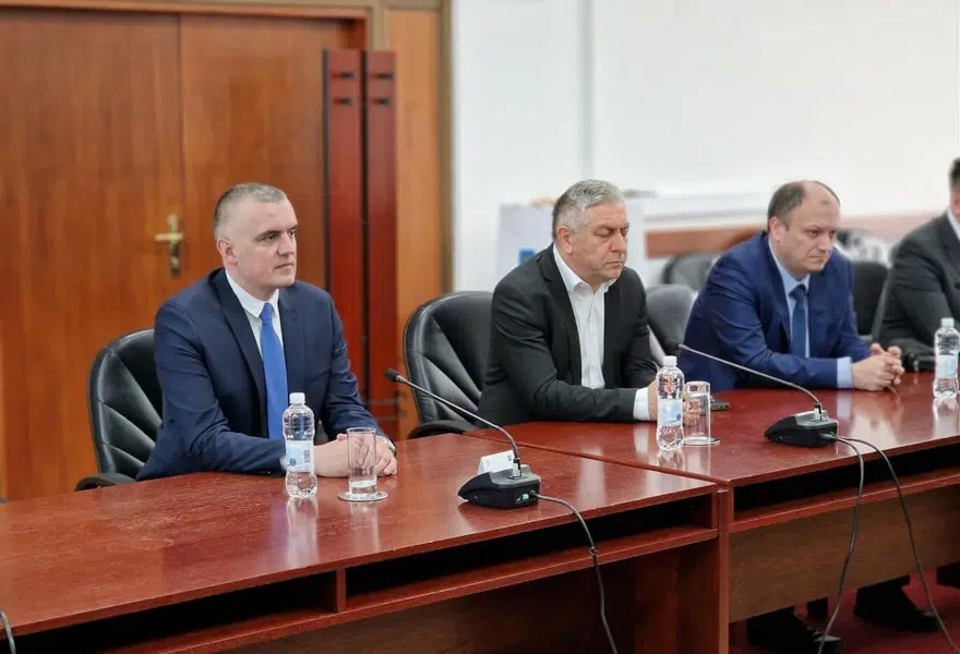 Izaslanstvo Županije Središnja Bosna na radnom sastanku kod župana Bobana u SDŽ
