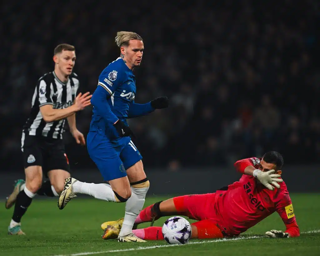 Chelsea u efektnoj utakmici slavio protiv Svraka, Petrović “požutio” (VIDEO)