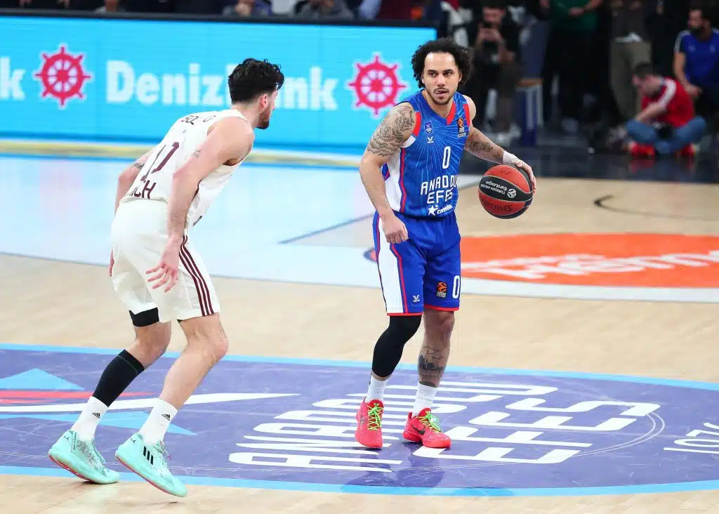 Efes “iskakao bijes” na Bayernu nakon poraza od Partizana, uzalud fantastični Lucić (VIDEO)